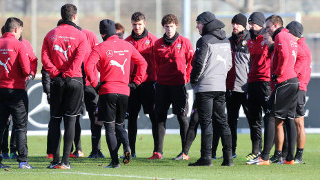 /?proxy=REDAKTION/News/2016-2017/20170106-erstes-VfB-Training-2017-464x261.jpg