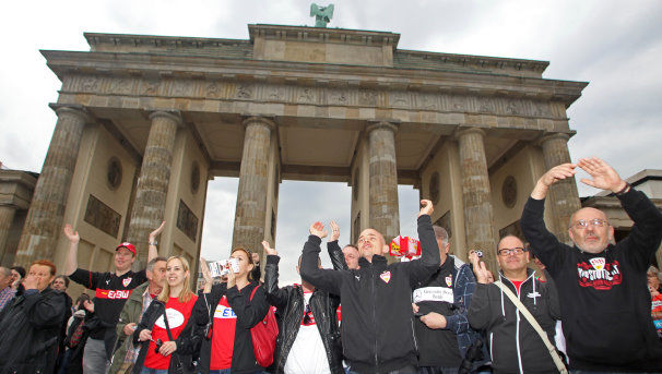 /?proxy=REDAKTION/News/2012-2013/DFB-Pokal/Flashmob_606x343.jpg