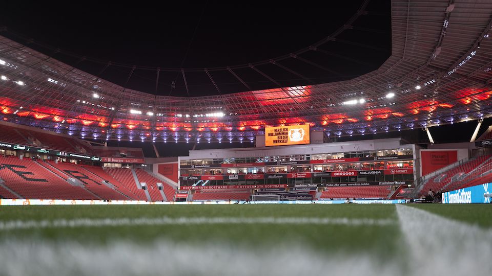 https://www.vfb.de/images/redaktion/images/profis/2425-Bildergalerien/09-Leverkusen-VfB/24-11-01-Leverkusen-VfB-001_Stadion_00000_frz_960x540.jpeg